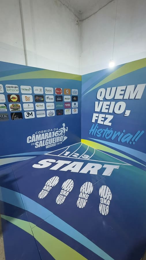 Backdrop de corrida com logos de patrocinadores